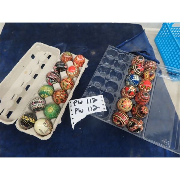 24 Ukrainian Easter Egs