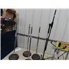 Image 3 : 4 Mic Stand Bases, & 3 Drum Stands