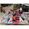 Image 1 : TY Beanie Babies, Vintage Barbies, & Clothes, Horse & Car Plus