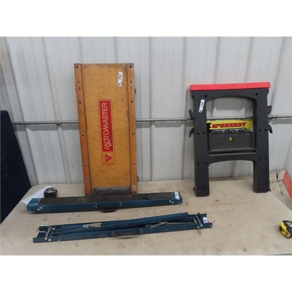 Creeper/ 3 Saw Horses