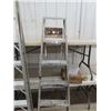 Image 2 : 2 Aluminum Ext Ladder 1 is 6' & 1 is 10'