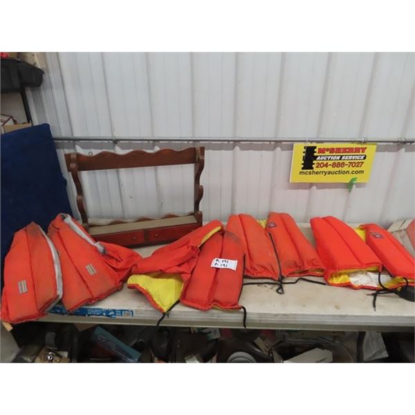 4 Life Jackets, & Wood Open Gun Rack