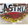 Image 3 : Porc Castrol Motor Oil Sign 24" Rd - 2 Sided