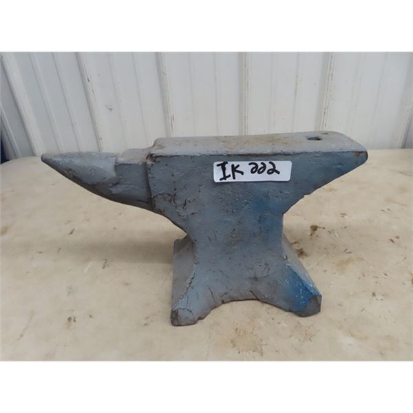 Anvil 9" x 15" x 3.5"