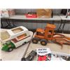 Image 4 : Tonaka Jeep w Camper, Tonka Camper, Grader, Old Race Car, Some Cars, Controls & Acccessories - No Tr