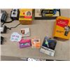 Image 3 : Vintage Cameras, Kodak Brownie, Star Flash w Box, Kodak Duaflex III , Brownie Hawkeye Plus More!