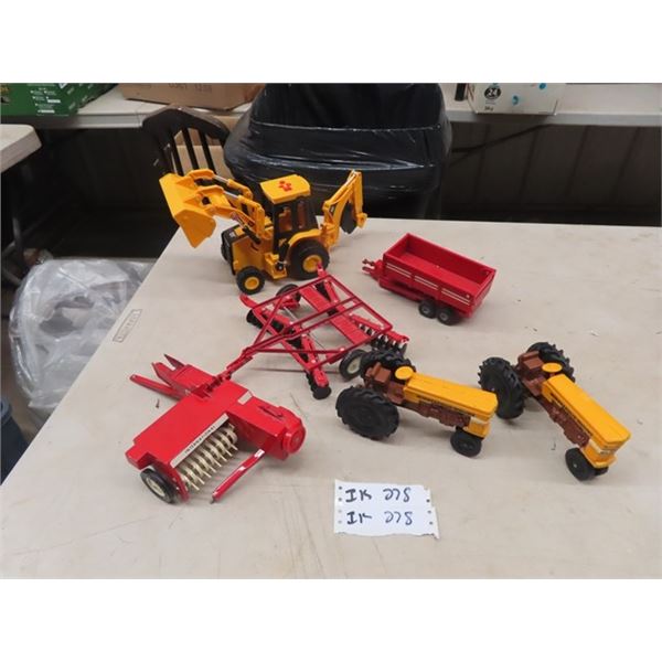Die Cast Tractor & Implements, Ertyl Square Baler, 2 MM  Tractors Plus More
