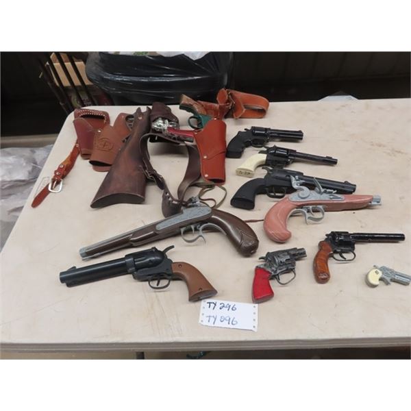11 Plastic & Metal Toy Guns w 3 Holsters