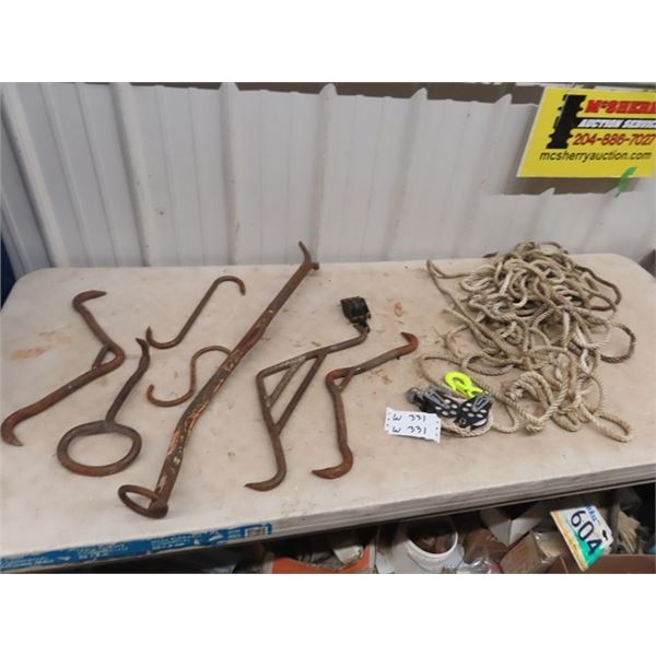 (W) Rope , Pulley, & Deer Hanging Hooks