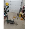 Image 1 : Sunflower Bird House, Metal Flower Ornament & Water Fountain