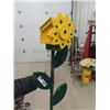 Image 2 : Sunflower Bird House, Metal Flower Ornament & Water Fountain