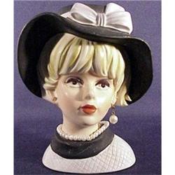Headvase Napco C7494  - 6&quot; tall #2204542