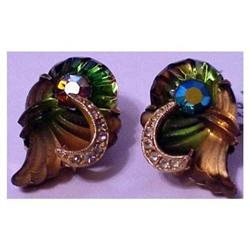 Edlee green carved glass clip earrings #2204556