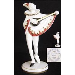 Goebel Figurine "Minstrel" #2233575