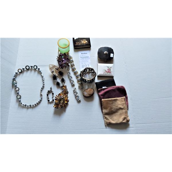 Antique Compacs & Costume Jewelry Cat A