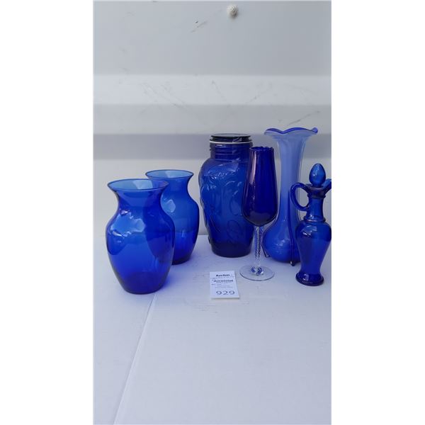 Assortment of Blue Glass Cat A