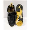 Image 6 : COLLECTIBLE DESIGNER UNISEX AIR JORDAN GOLDEN