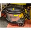Image 1 : NILFISK GD 930 HEPA VACUUM