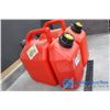 Image 2 : (2) 6L & 2.25L Gas & Oil Cans