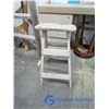 Image 8 : Wooden Step Ladder & Creeper