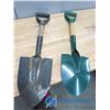 Image 4 : **(3) Shovels