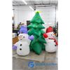 Image 1 : 8ft Tall Blow Up Christmas Display