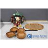 Wreath w/Bear & Wicker Tray w/(4) Wooden Bowls