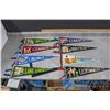 Image 1 : (8) Small Vintage Pennants