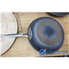 Image 3 : Frying Pans, Pizza Stone, Pie Plates & Bowls