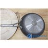 Image 6 : Frying Pans, Pizza Stone, Pie Plates & Bowls