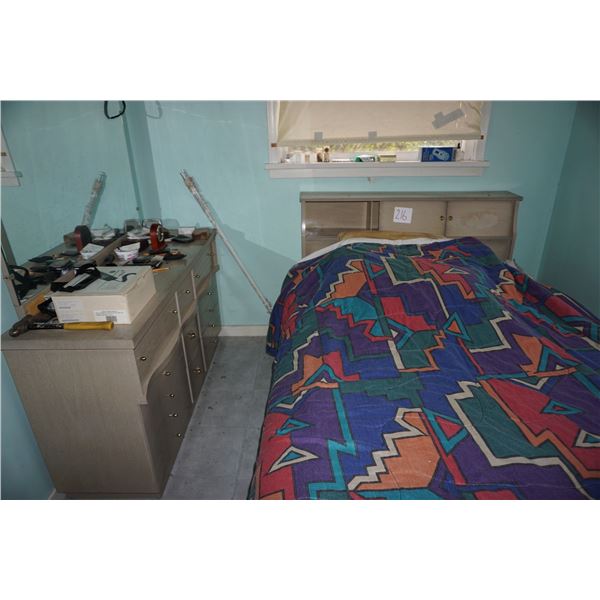 Double Bedroom Set - 3 piece (2 pics)