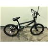 Image 2 : BLACK MONGOOSE SINGLE SPEED STUNT BIKE