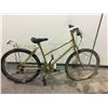 Image 2 : GOLD NO NAME 18 SPEED MOUNTAIN BIKE