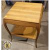 Image 1 : VINTAGE WOOD SIDE TABLE