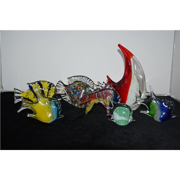 MURANO STYLE ART GLASS FISH SCULPTURES (7 PCS)