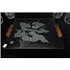Image 2 : FRANK ODA ETCHED GLASS ANTHURIUM PLATE W/WOOD HANDLES & ETCHED GLASSES (6 PCS)