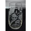 Image 7 : FRANK ODA ETCHED GLASS ANTHURIUM PLATE W/WOOD HANDLES & ETCHED GLASSES (6 PCS)