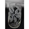 Image 8 : FRANK ODA ETCHED GLASS ANTHURIUM PLATE W/WOOD HANDLES & ETCHED GLASSES (6 PCS)