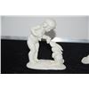 Image 2 : HUTSCHEREUTHER PORCELAIN FIGURINES (3 PCS)