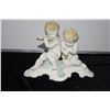 Image 5 : HUTSCHEREUTHER PORCELAIN FIGURINES (3 PCS)