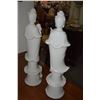 Image 2 : PORCELAIN BLANC DE CHINE KWAN YIN STATUES (21") (PAIR)