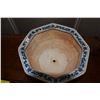 Image 2 : BLUE & WHITE OCTAGON PLANTER (11" D X 6 1/2" H)