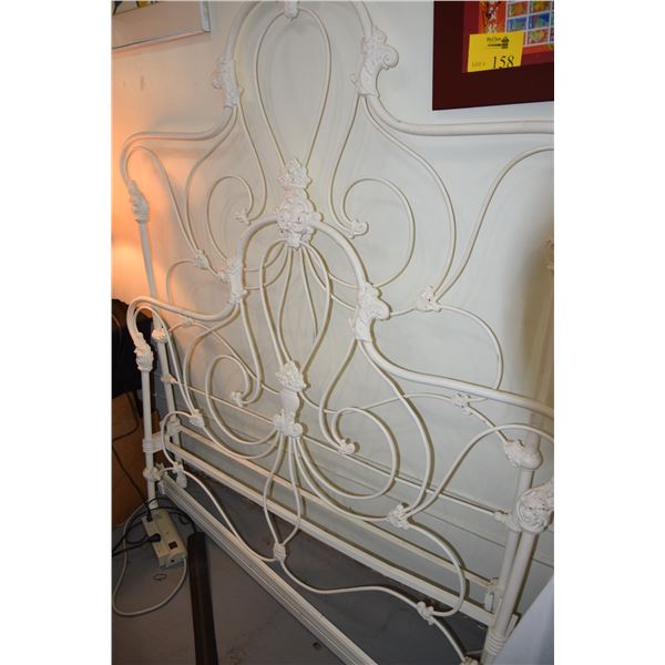 ANTIQUE PAINTED WROUGHT IRON VICTORIAN BED FRAME (52  X 74 )