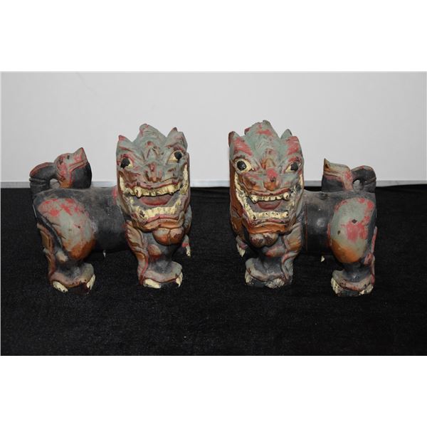 THAI CARVED WOOD PAINTED FOO DOGS (2 PCS)