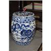 Image 1 : BLUE & WHITE PORCELAIN GARDEN BARREL STOOL W/DRAGON MOTIF