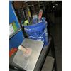 Image 1 : Pail Of Trowels
