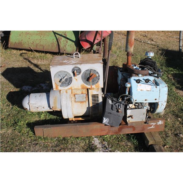 Lincoln Welder 200 amp w/ V4 Wisconsion Engine