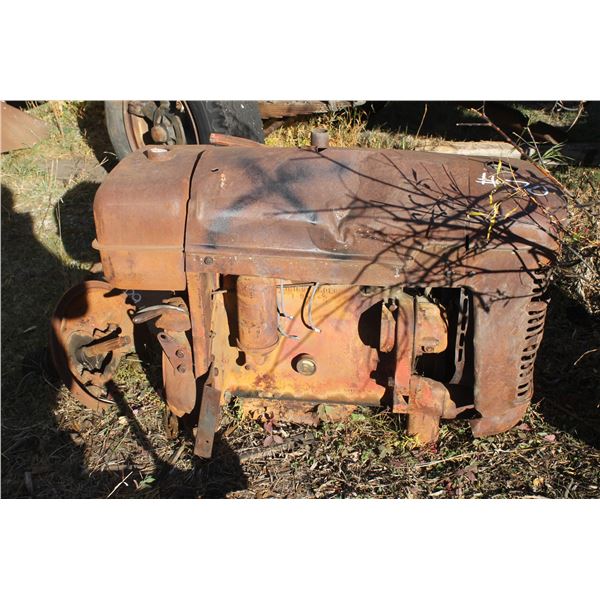 Antique IHC Gas Engine; 2x Rads; Dolley