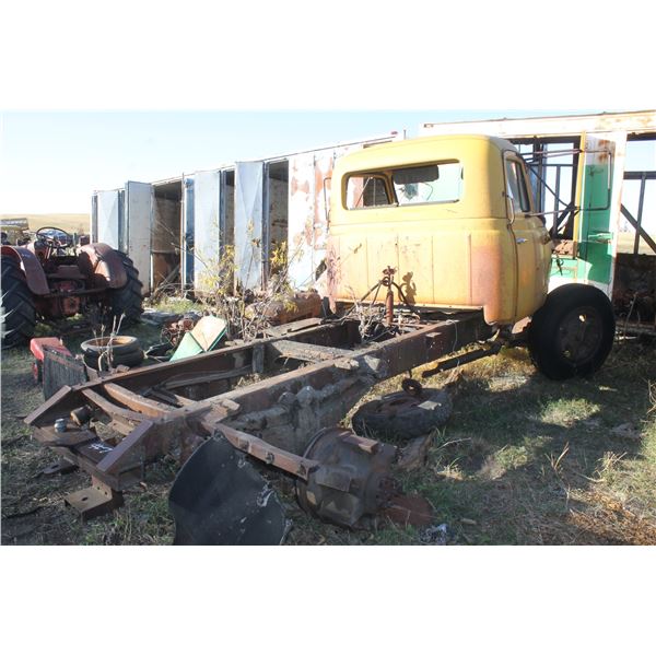 IHC R185 Truck W/ Frame   P/O