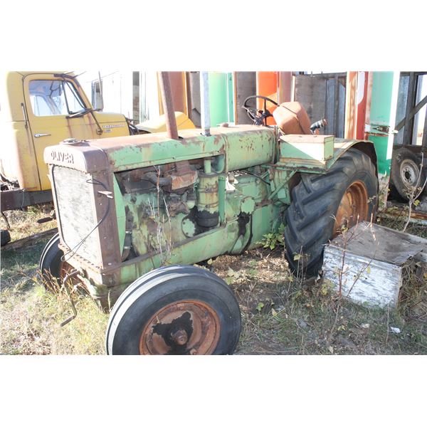 Oliver 4cyl Tractor Crank Start